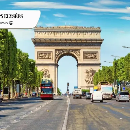Bluestay 200 - Superb * Paris